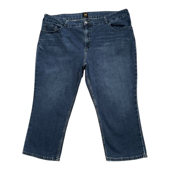 LEE Womens Plus Size 24W M Cropped Capri Cotton Blend Blue Jeans 22" Inseam - Picture 1 of 6
